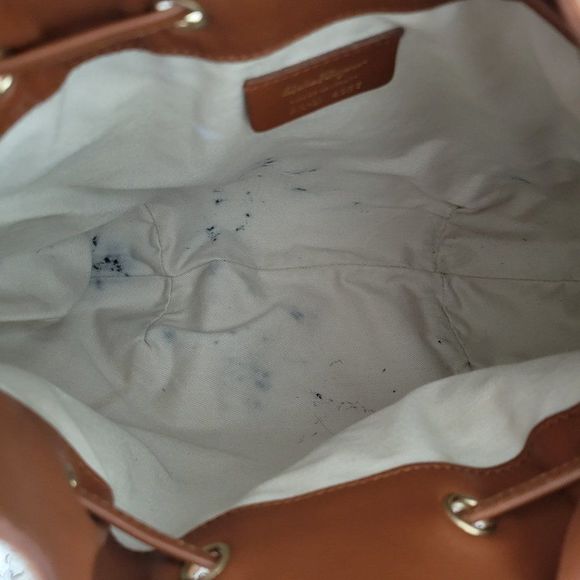 Salvatore Ferragamo Vintage Brown Leather Bag . - Picture 12 of 16